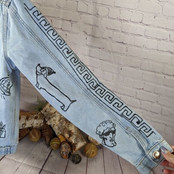 Carbon Light Wash Graffiti Jean Jacket - Picture 5 of 7